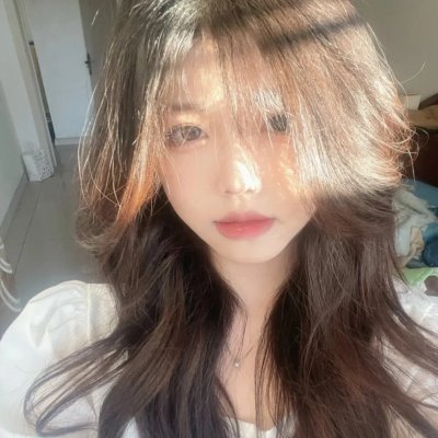 重生后，她转身投入死对头怀抱